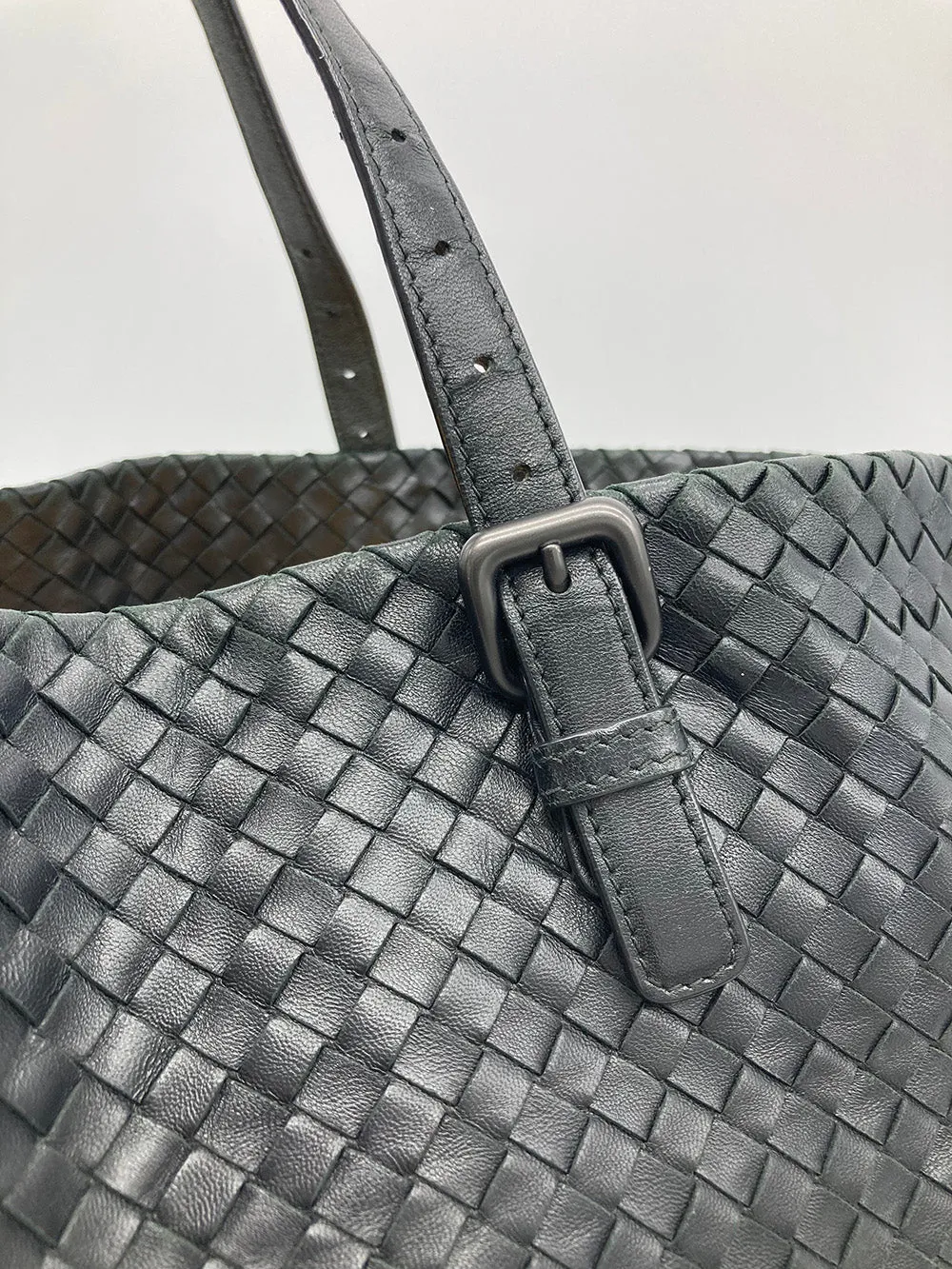 Bottega Veneta Black Woven Leather Shoulder Bag Tote