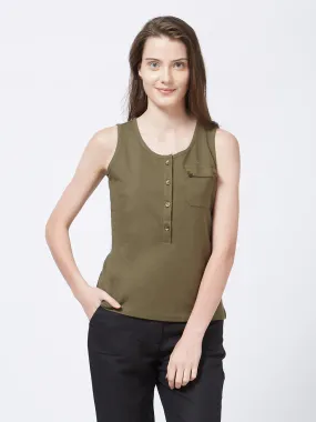 Green Solid Sleeveless Top With Button Closure