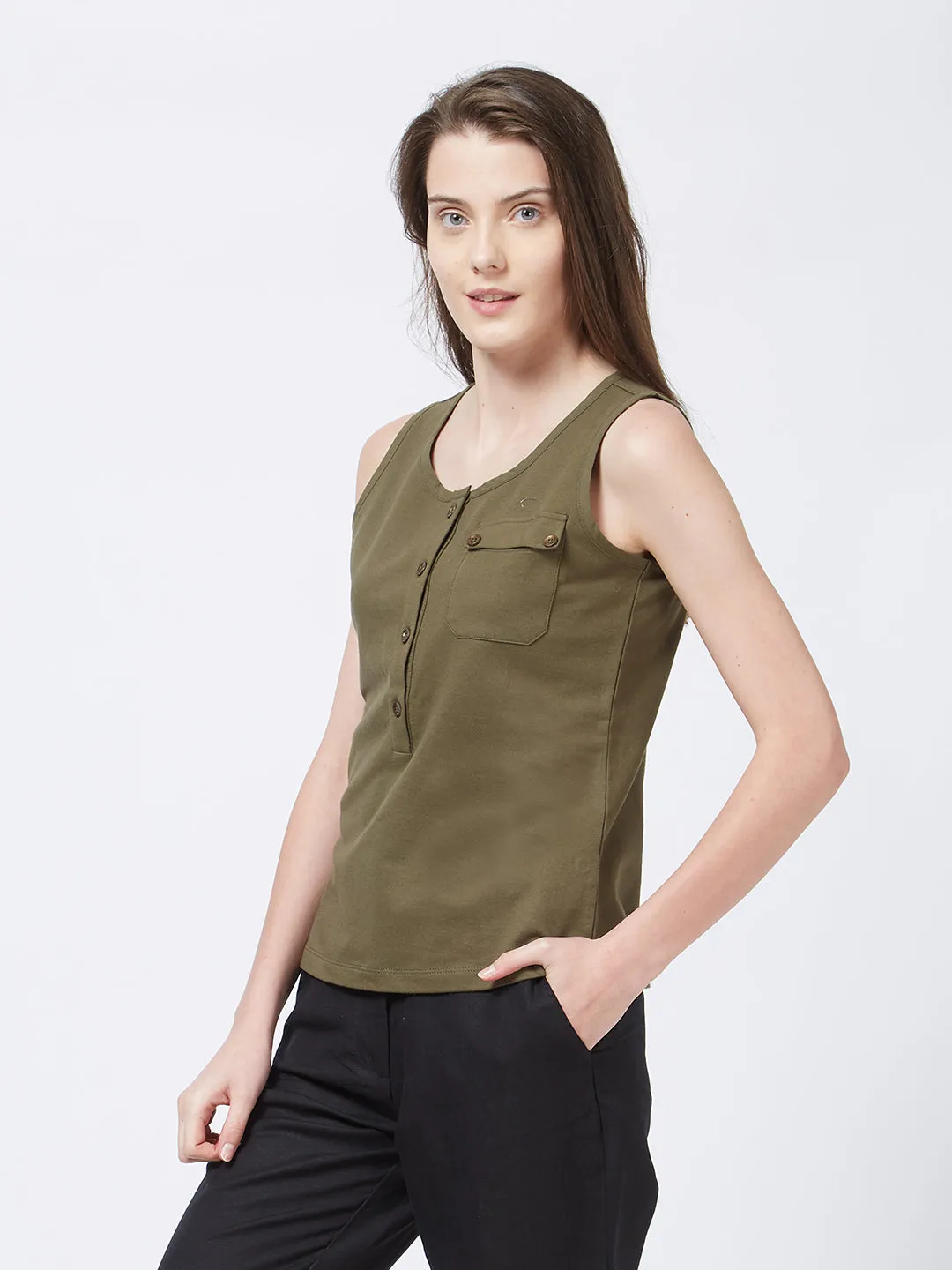 Green Solid Sleeveless Top With Button Closure