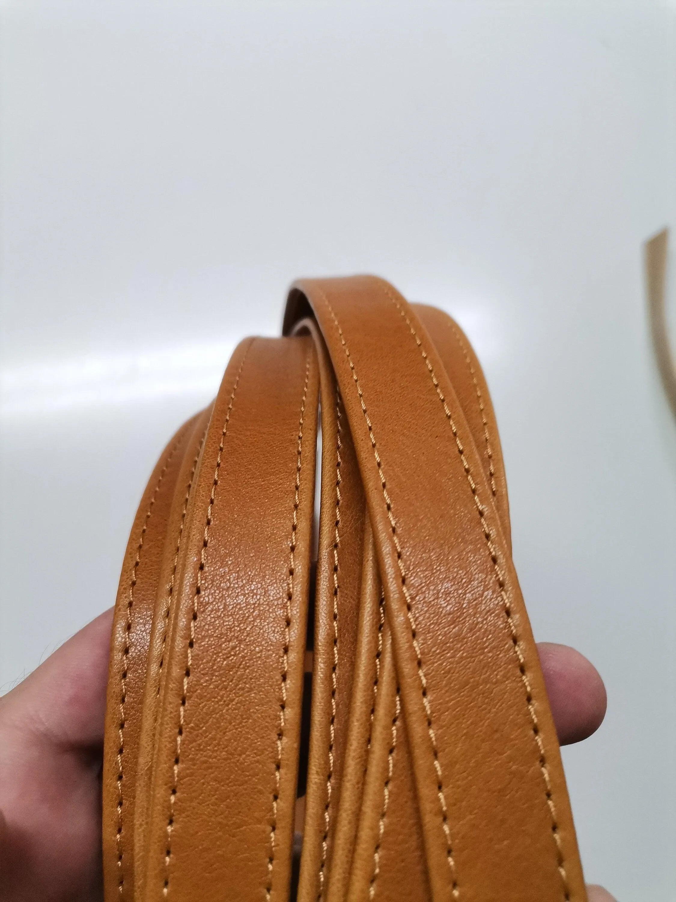 Leather crossbody straps, shoulder bag straps folded and stitched width 2cm/0,8 inch, thick. 2,2mm/5 Oz