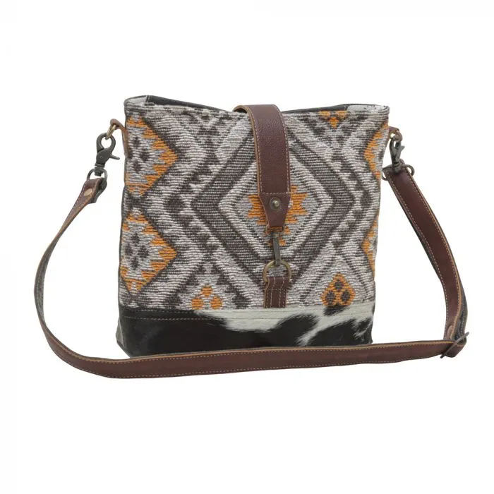 Medley Shoulder bag w/ leather strap and cowhide bottom