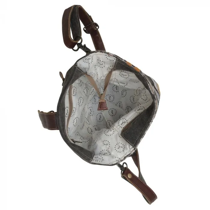 Medley Shoulder bag w/ leather strap and cowhide bottom