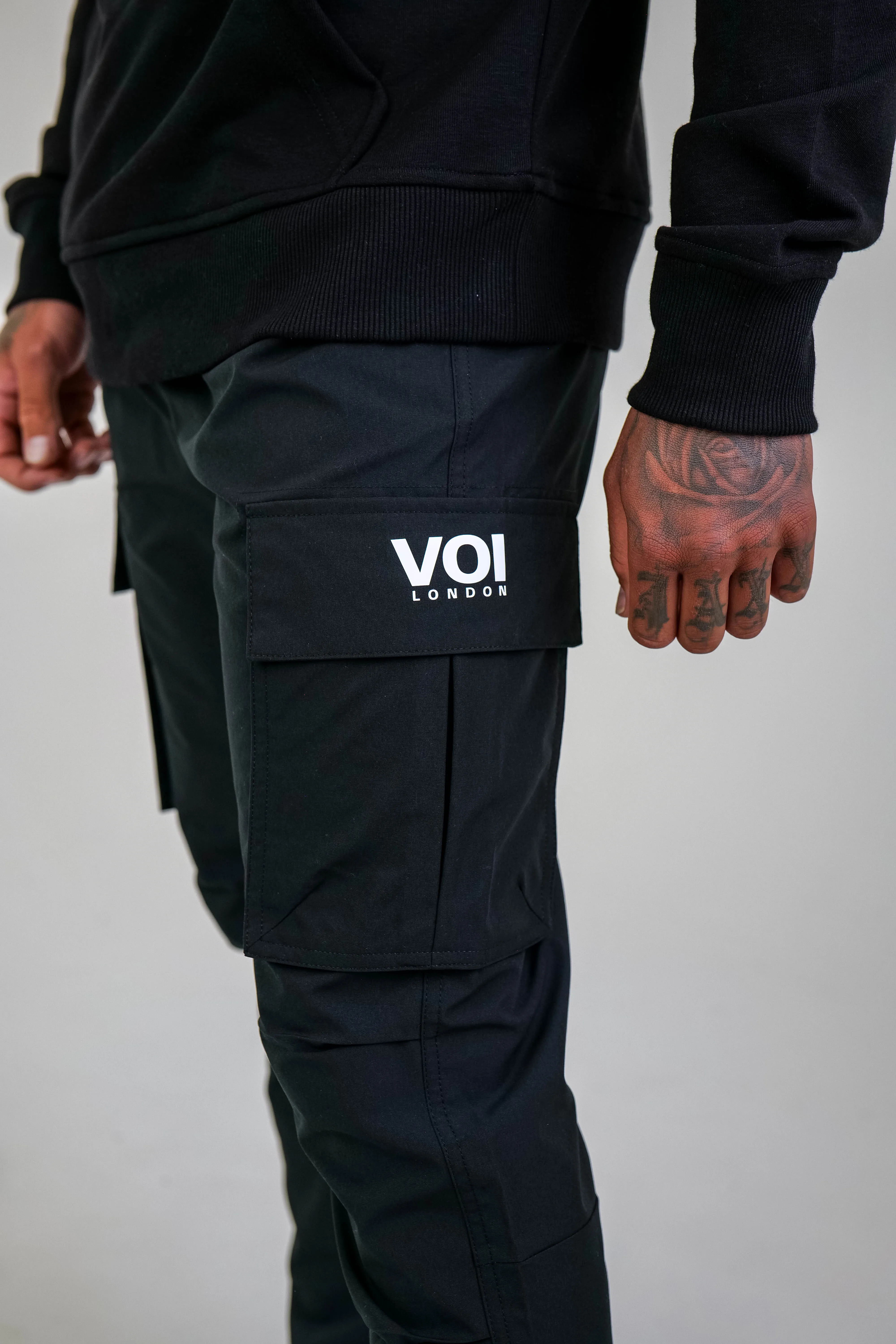 Stanhope Tapered Woven Cargo Pants - Black